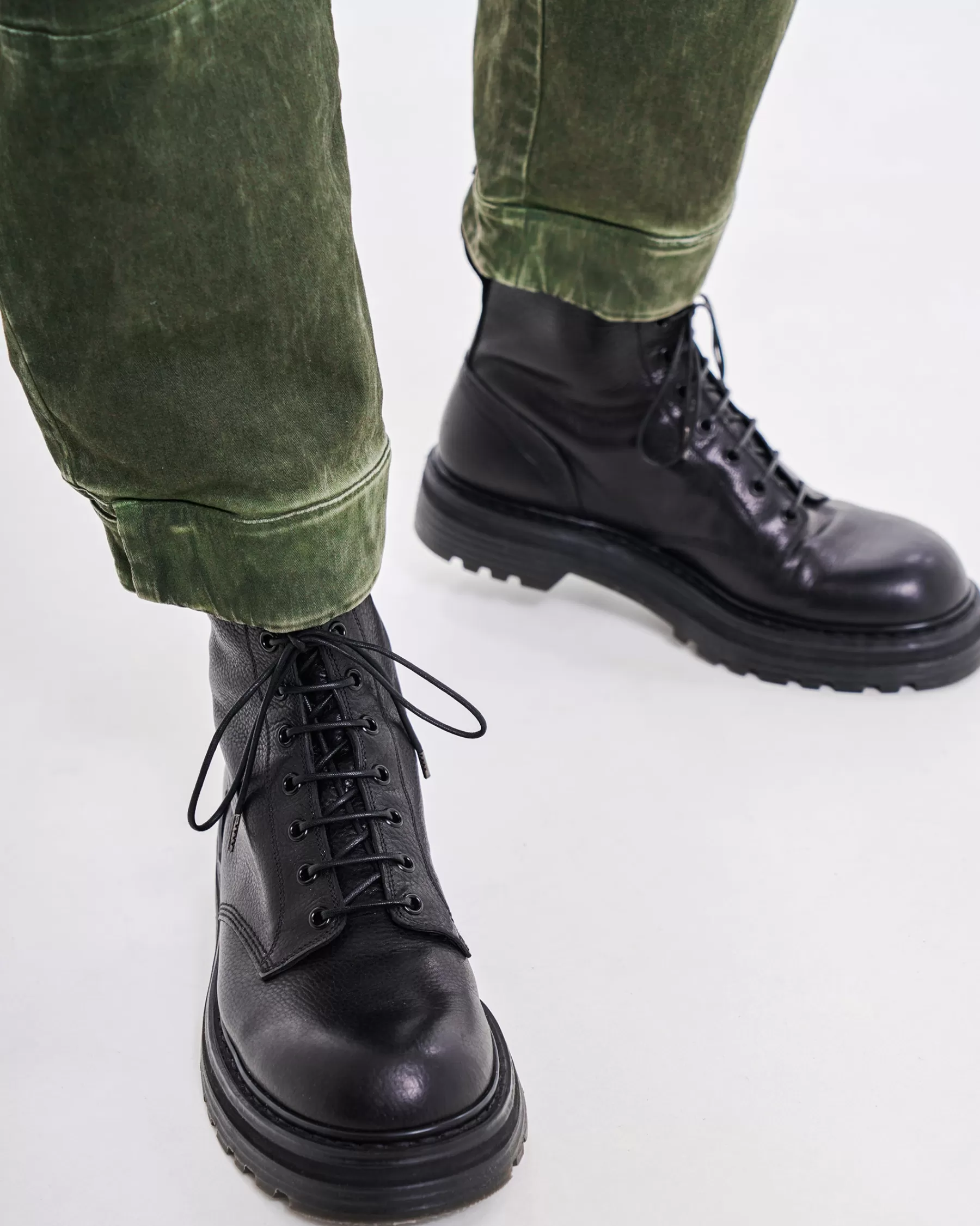 combat_boot_in_vitello_volanato_nero_5.webp Premiata Combat boot in vitello volanato nero Online