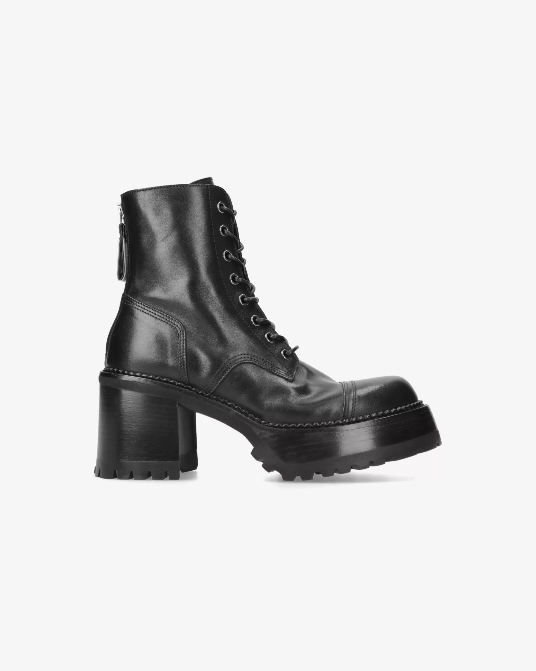 Premiata Stivaletti McQueen in vitello gaucho nero Store